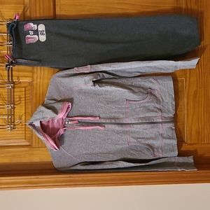 PiNK pants and hoodie